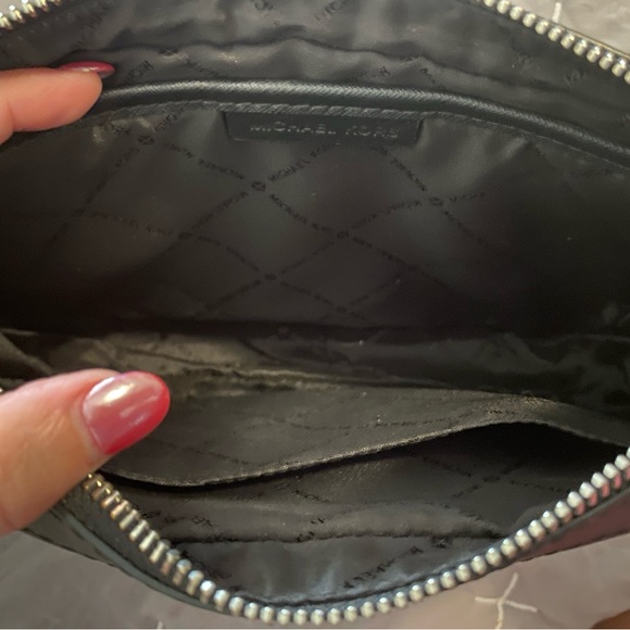 Michael Kors Set Large Logo Crossbody Bag - Picture 6 of 7